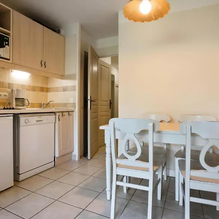 Apartment Village Le Rouret - Maeva - 2 Pieces 4 Personnes - Confort Mae-8018 *